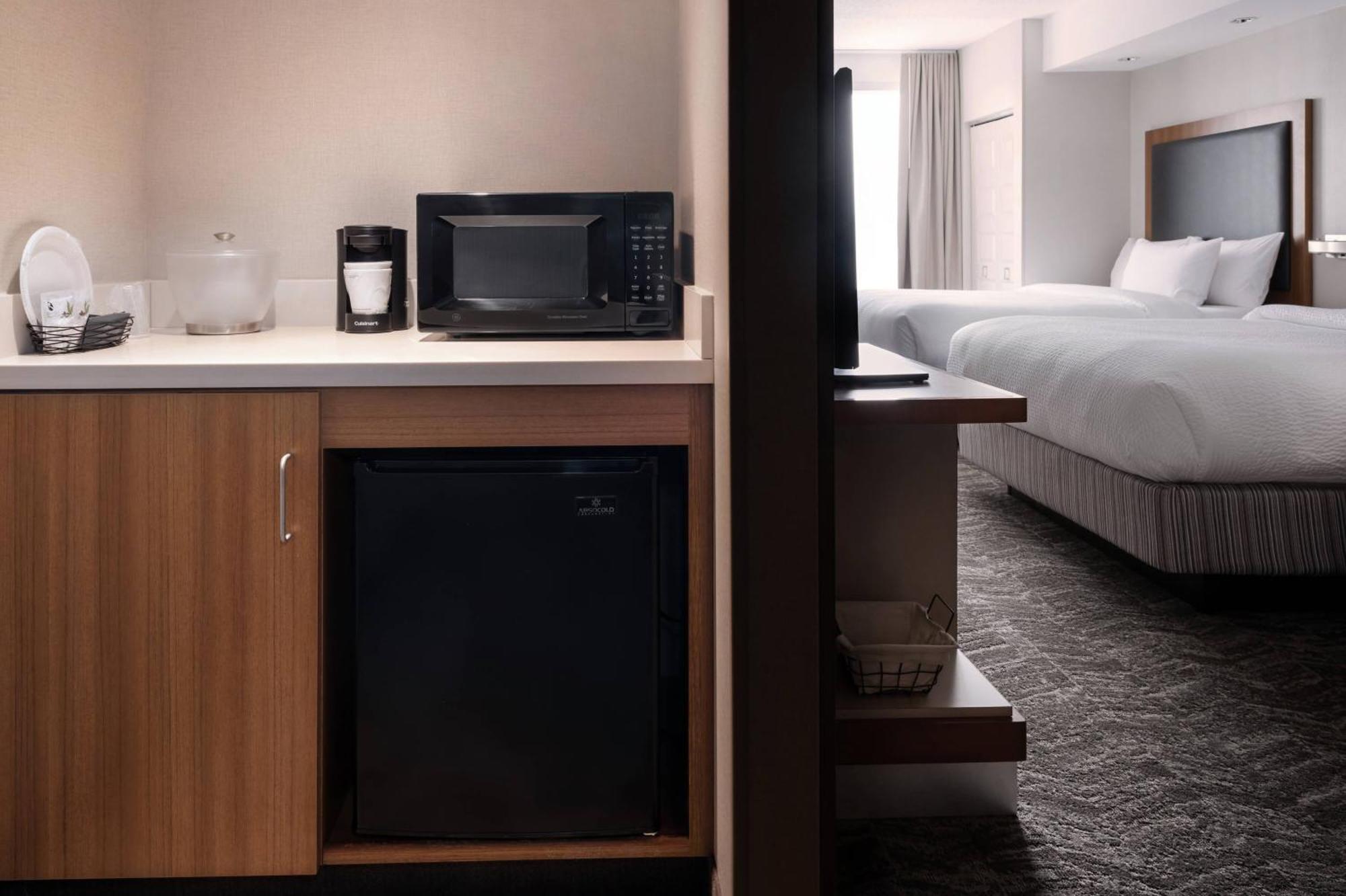 Springhill Suites By Marriott Syracuse Carrier Circle East Syracuse Eksteriør billede