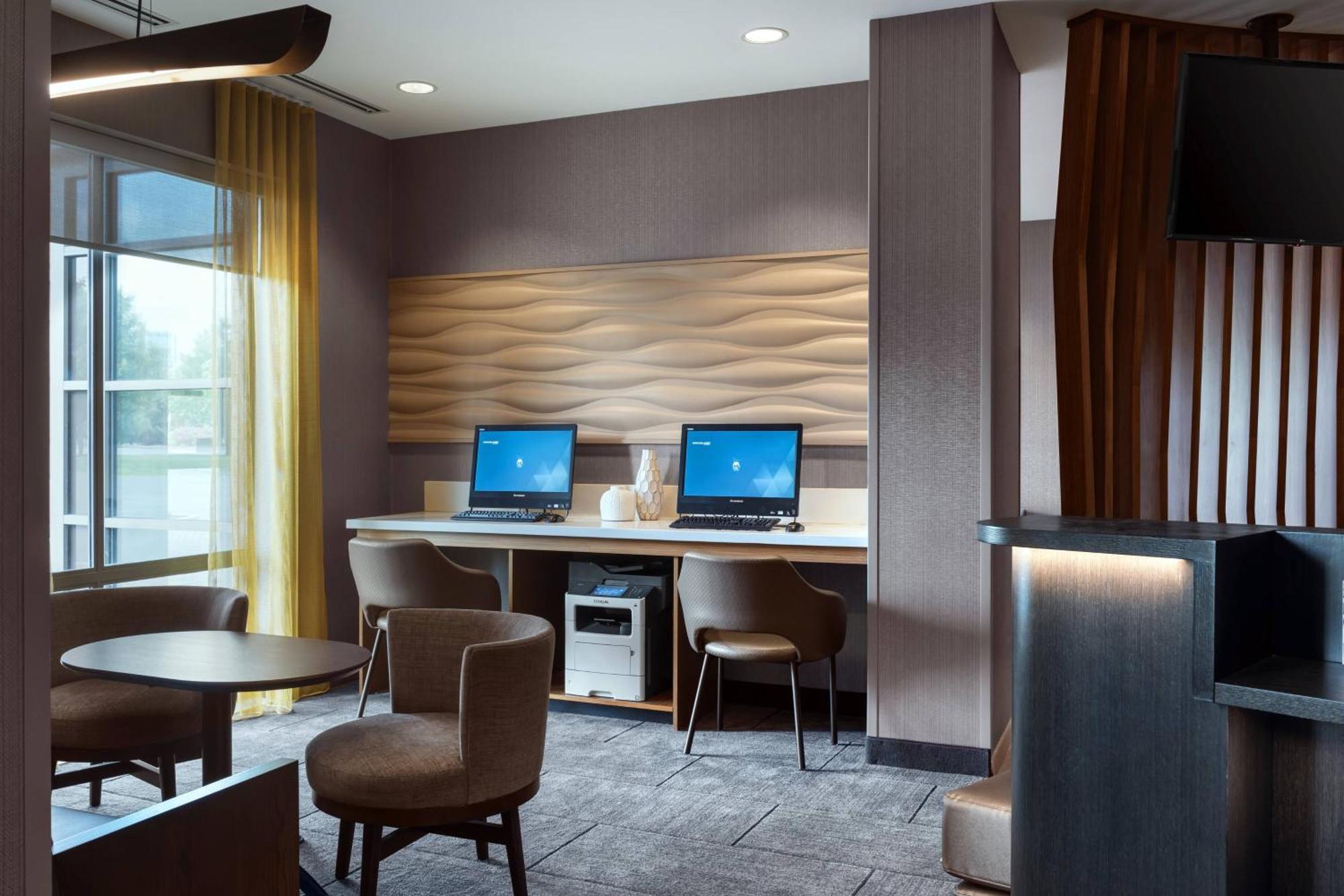 Springhill Suites By Marriott Syracuse Carrier Circle East Syracuse Eksteriør billede