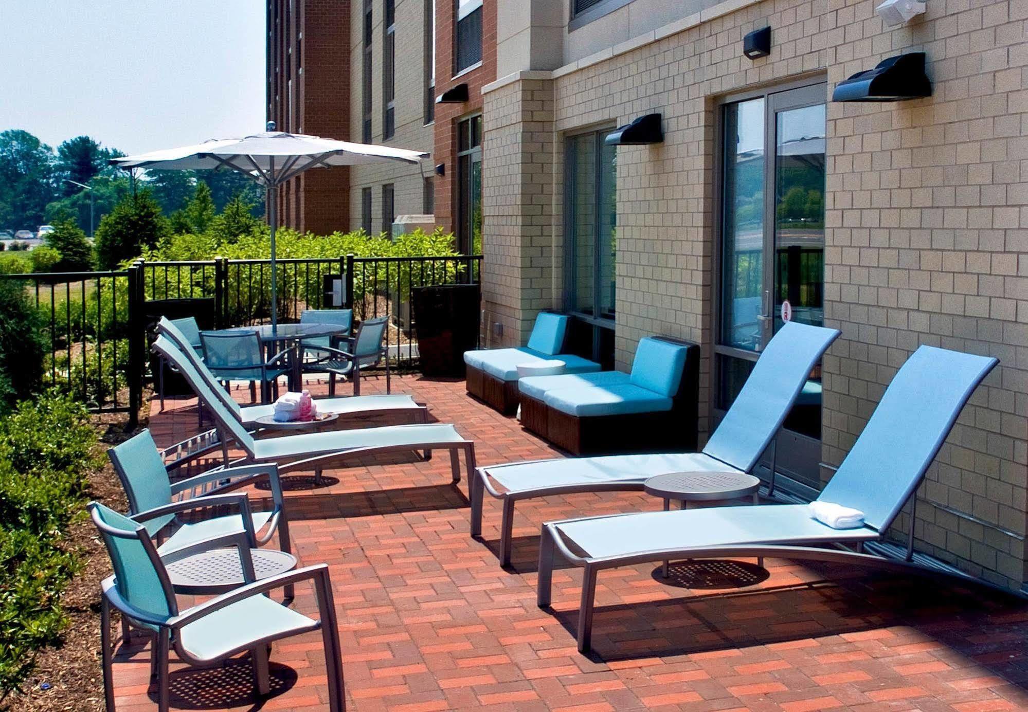 Springhill Suites By Marriott Syracuse Carrier Circle East Syracuse Eksteriør billede